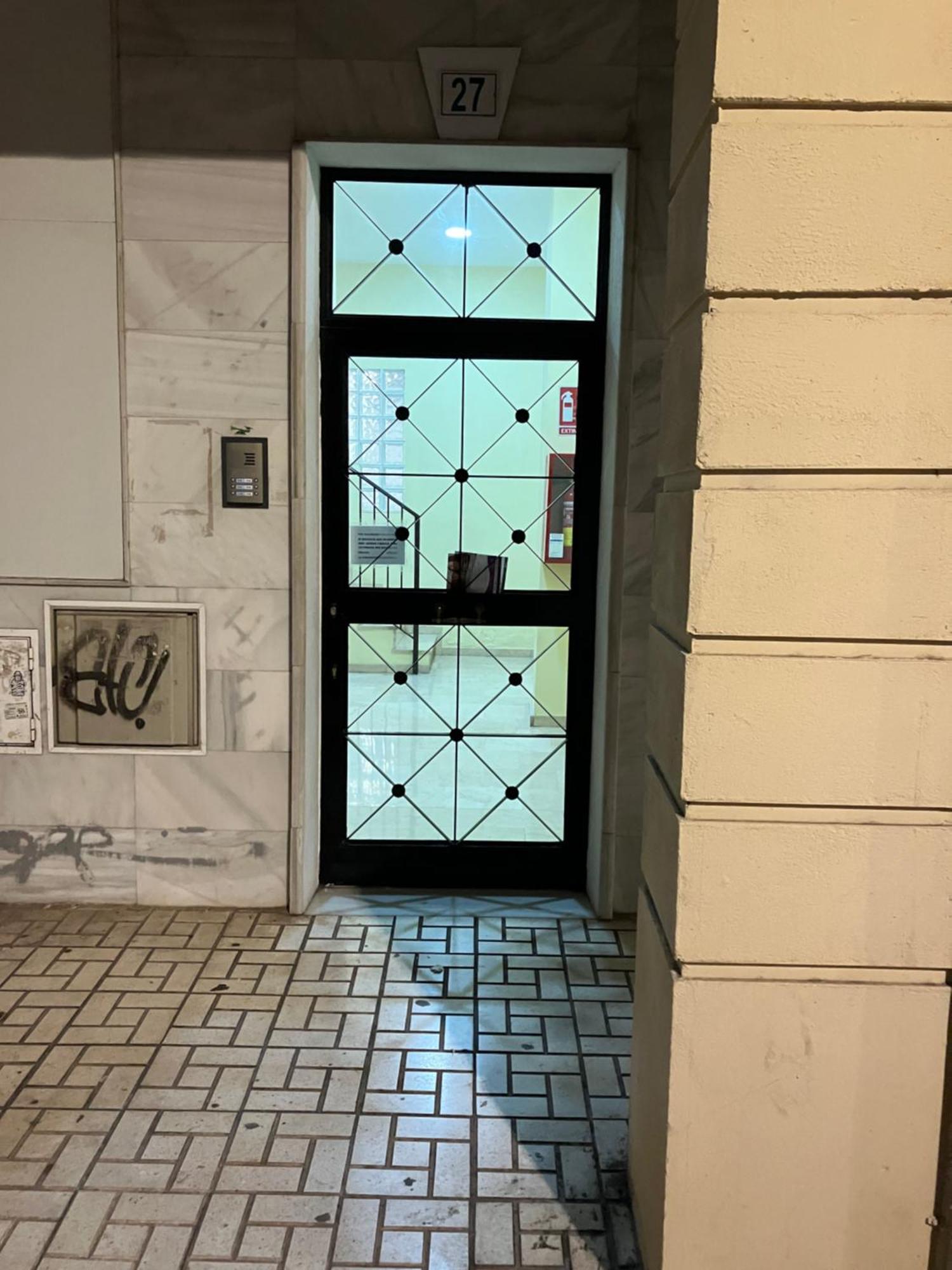 Malaga Victoria Apartment Bagian luar foto